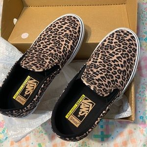 Brand New Vans Cheetah 10 wide